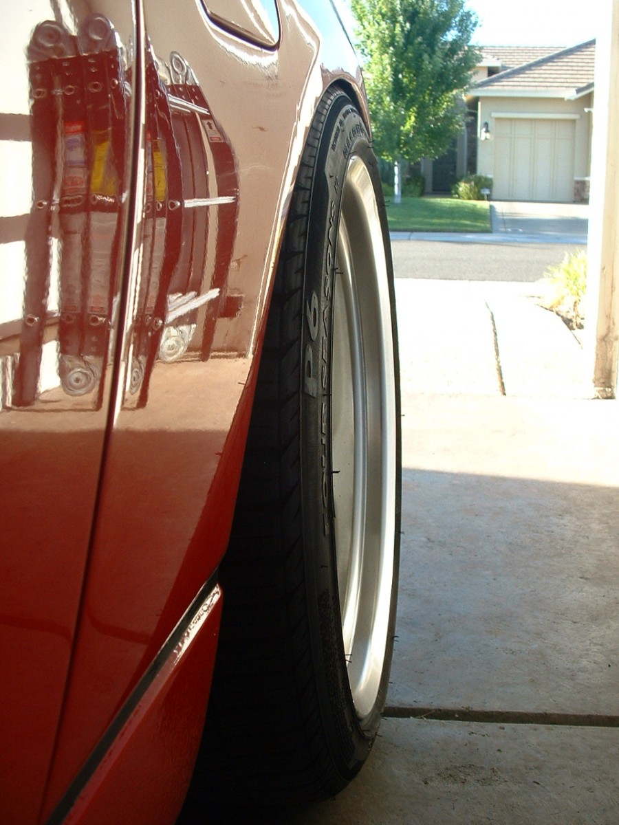 Nissan 300ZX rines RegaMaster Desmond WiseSports 18″ 9.5J ET11 255/35 10.5J ET23 275/35