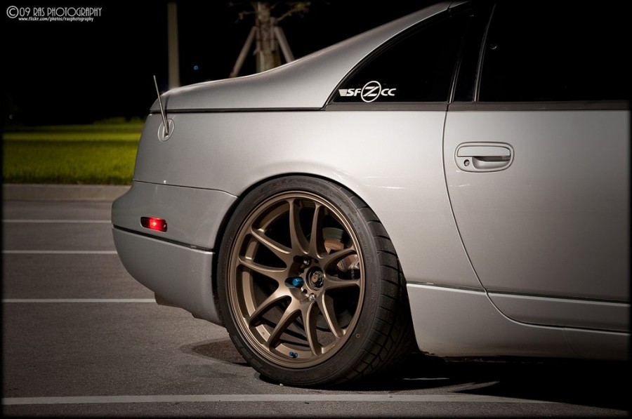 Nissan 300ZX rines Work Emotion CR KAI 18″ 9.5J ET20 255/35