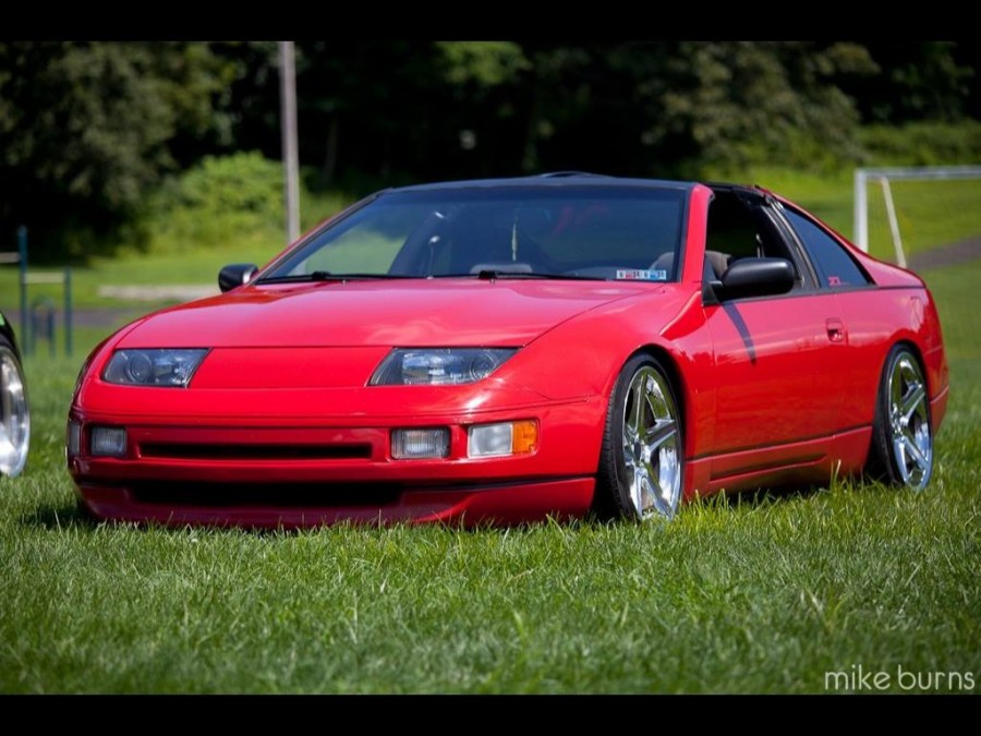 Nissan 300ZX Z32 rines OEM Ford Mustang 18″ 9J ET30 235/40 11J ET22 245/45