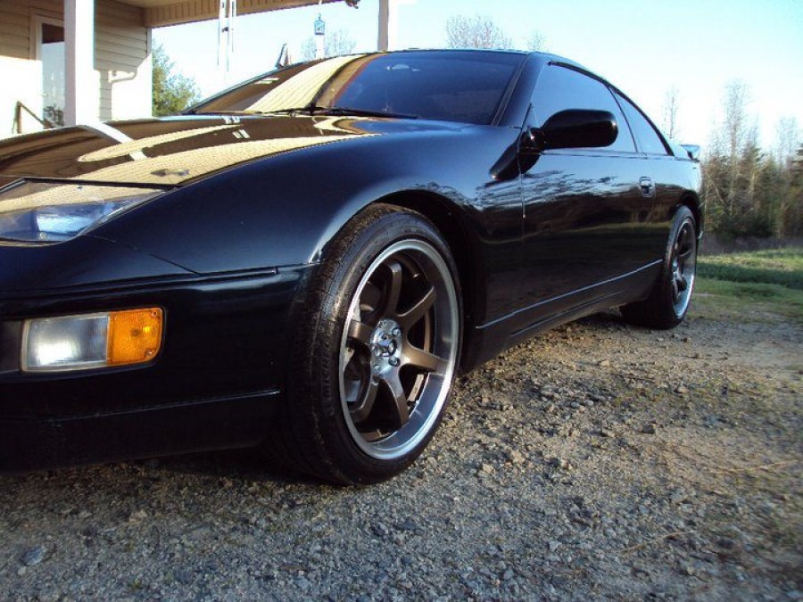 Nissan 300ZX rines Raze R71 18″ 9.5J ET35 245/40 295/35