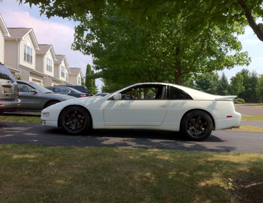 Nissan 300ZX rines Rota Grid 18″ 9.5J ET20 235/35 235/45
