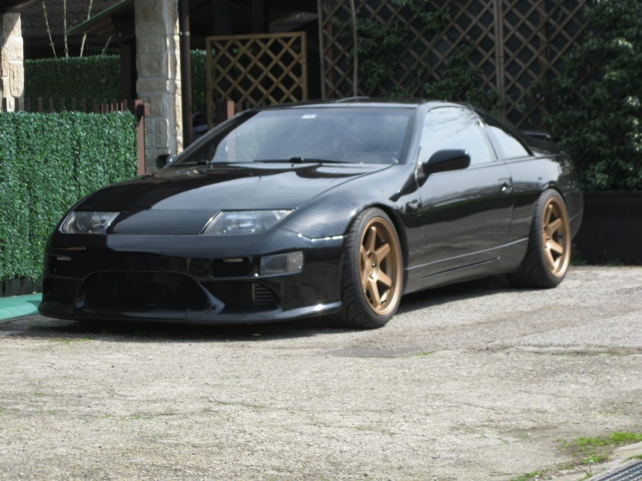 Nissan 300ZX rines Varrstoen ES 2 18″ 9.5J ET12 235/40 10.5J ET22 265/35