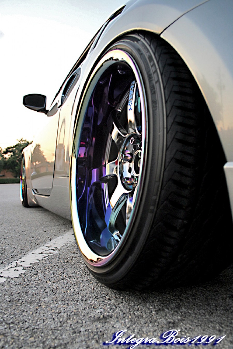 Nissan 350Z rines Rays Gram Light 57S Pro 19″ 9.5J ET-6 215/35 10J ET-15 235/35