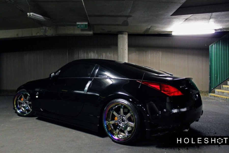 Nissan 350Z rines Rays Gram Light 57S Pro 19″ 9J ET-7 235/35 10J ET-5 245/35