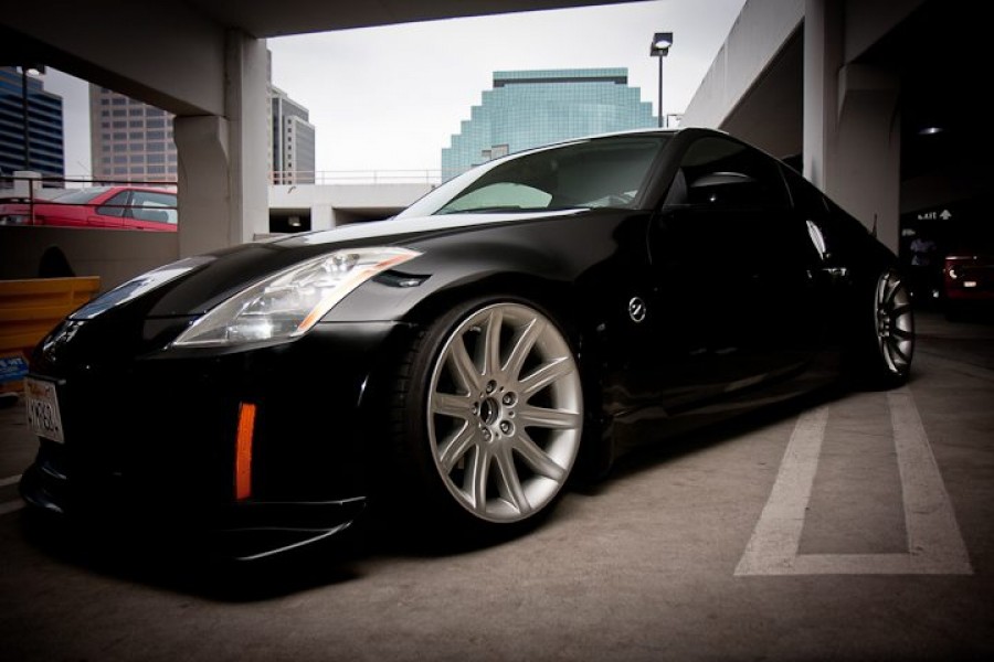 Nissan 350Z rines OEM BMW 7-series 19″ 10J ET-4 235/35 ET-12 245/35