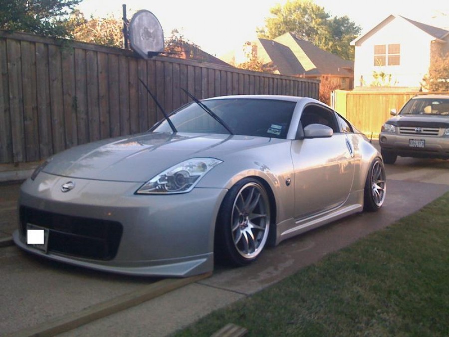Nissan 350Z rines Rota Torque 18″ 9.5J ET5 225/40 ET-18