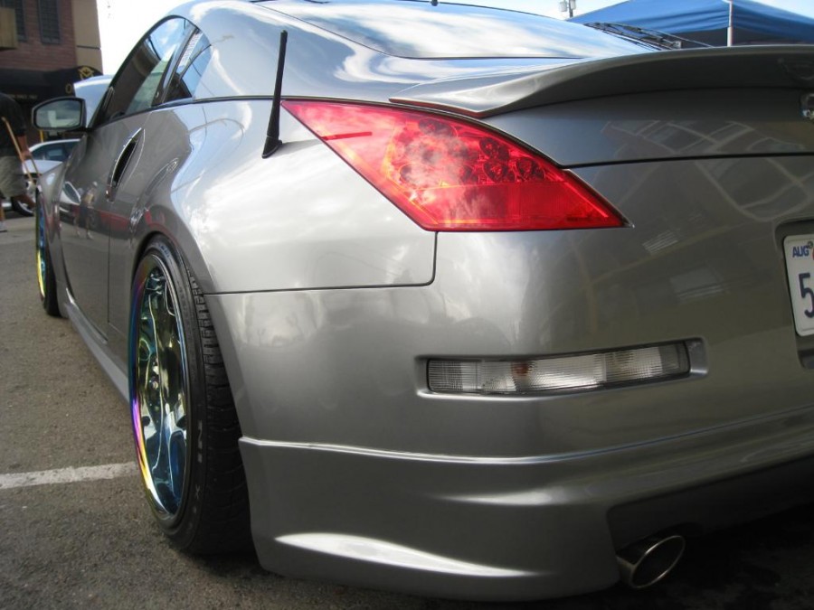 Nissan 350Z rines Rays Gram Light 57S Pro 19″ 9.5J ET10 235/35 10J ET-15