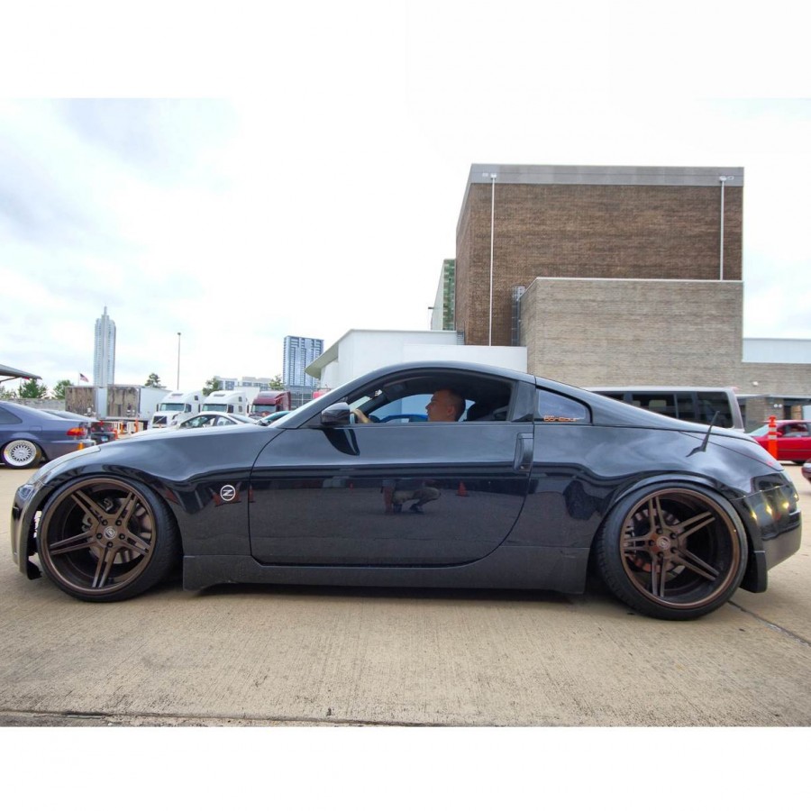 Nissan 350Z rines DPE CS5 19″ 10J ET-5 235/35 11.5J ET-6 275/35