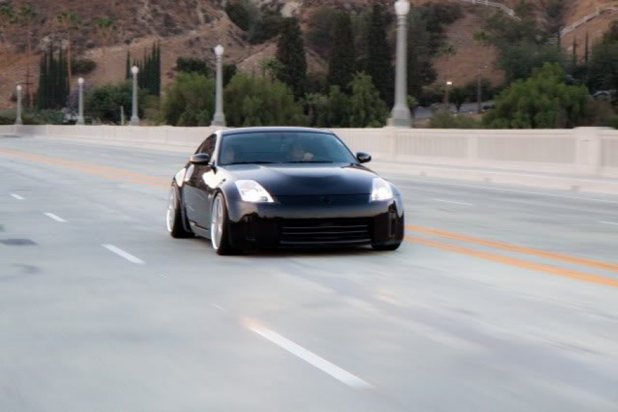 Nissan 350Z rines AME Circlar Spec R 19″ 9J ET-1 225/35 10J ET-8 245/35