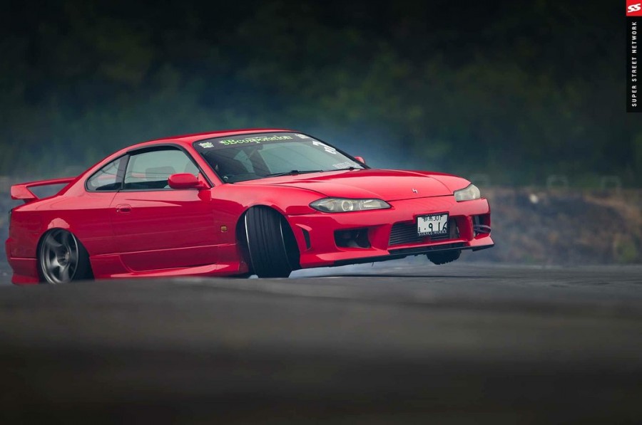 Nissan Silvia S15 rines Work VS-KF 18″