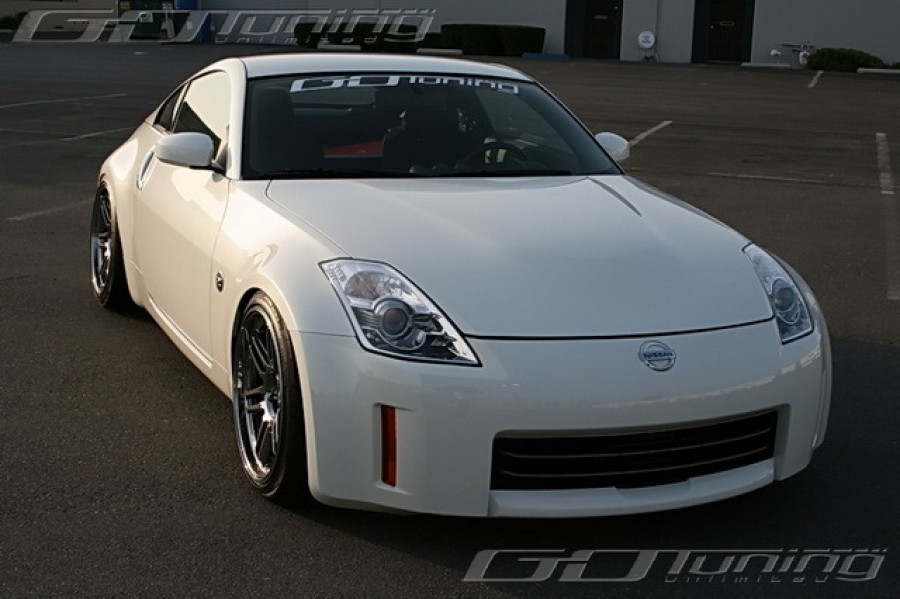 Nissan 350Z rines AME Tracer TM-02 19″ 9.5J ET12 245/35 10.5J ET2 275/35