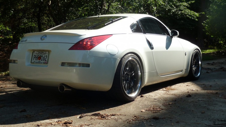Nissan 350Z rines Avant Garde M560 19″ 9.5J ET20 275/30 11J ET18 305/30