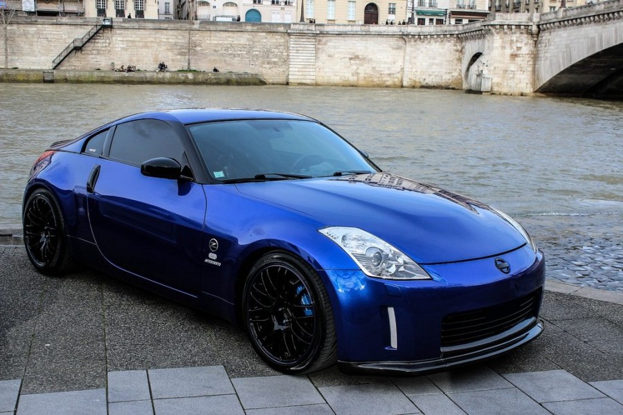 Nissan 350Z rines Tenzo Type M 19″ 8.5J 245/35 10J 275/35