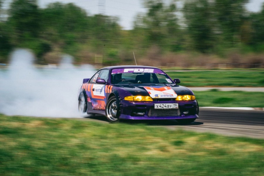 Nissan Silvia S14 rines Work Emotion XD9 17″ 8.5J ET32 225/45 9.5J 255/40 zenki 