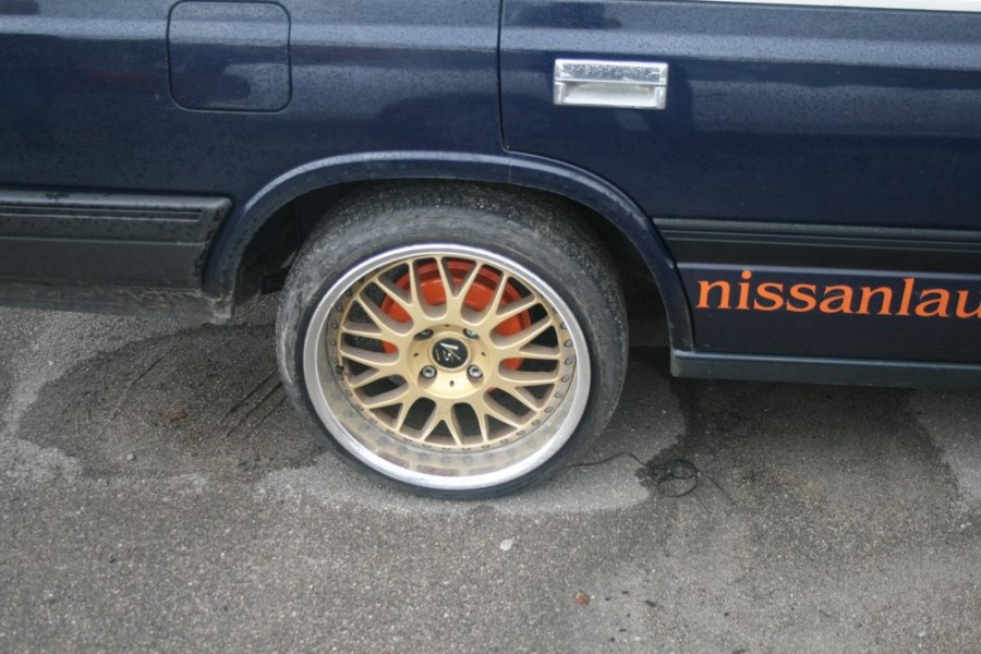 Nissan Laurel C32 rines Brock B1 16″ 7.5J ET35 195/45 Work VS-XX 17″ 10J ET20 205/40