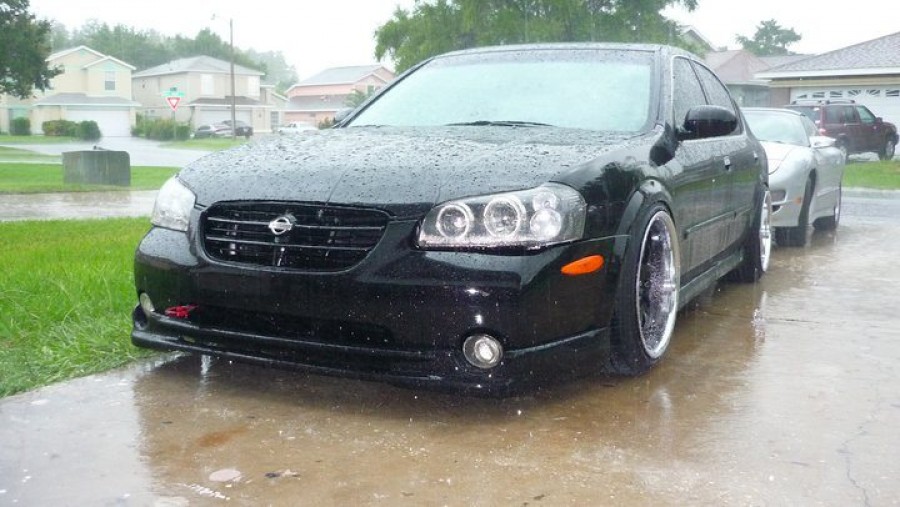 Nissan Maxima A33B rines XXR 526 18″ 10.5J ET20 235/40
