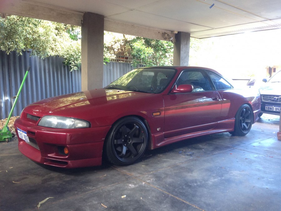 Nissan Skyline R33 roues Rota Grid-R R18 10J ET15 215/40 225/40 coupe 