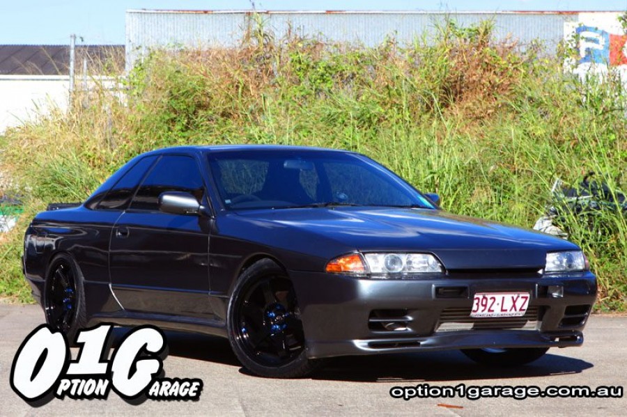 Nissan Skyline R32 roues Rota Grid R18 8.5J ET25 225/40 9.5J ET35 245/40 coupe 