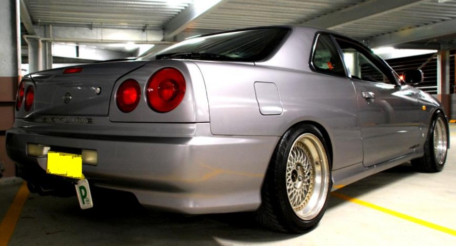 Nissan Skyline R34 roues Weds Sport Professor Mesh R17 8J ET15 225/45 9J ET17 235/45 coupe 