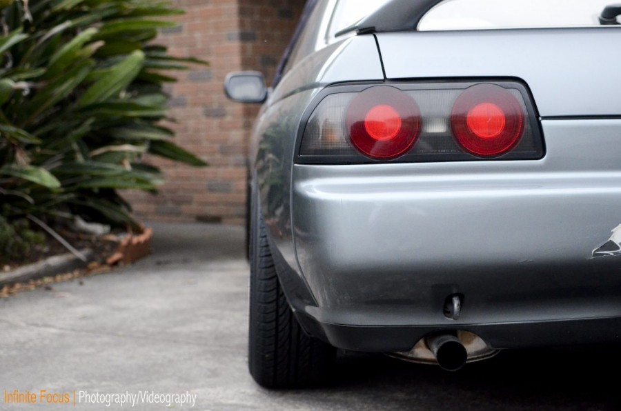 Nissan Skyline R32 roues SSR Formula Mesh R16 7.5J ET9 195/55 Reverse Mesh 8J sedan 