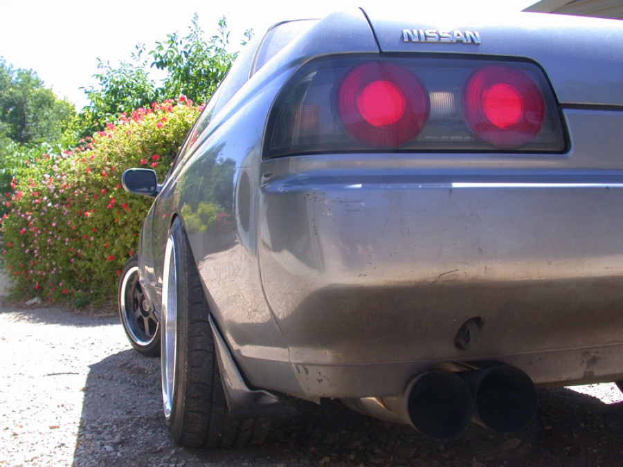 Nissan Skyline R32 roues Rays Volk Racing GT-P R17 9J ET16 225/45 sedan 