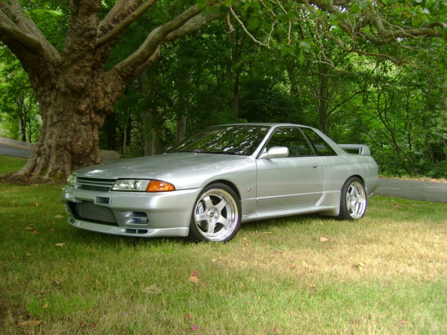 Nissan Skyline R32 roues SSR Professor SP1 R18 10J ET16 275/35 GTR 