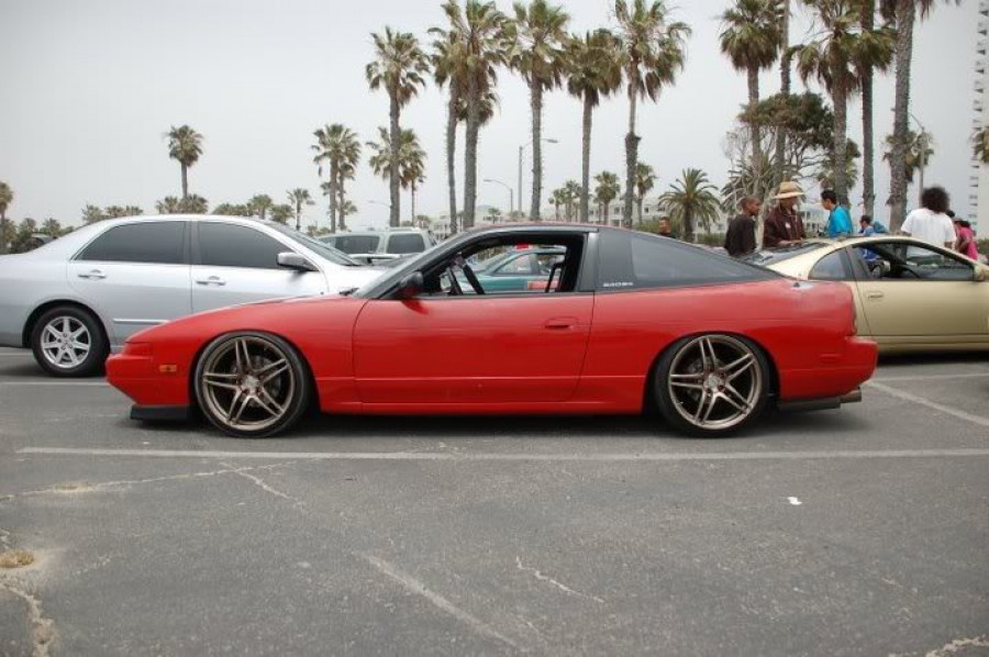 Nissan 180SX/200SX/240SX roues Advan Yokohama AVS Model 5 R18 9J ET10 215/40