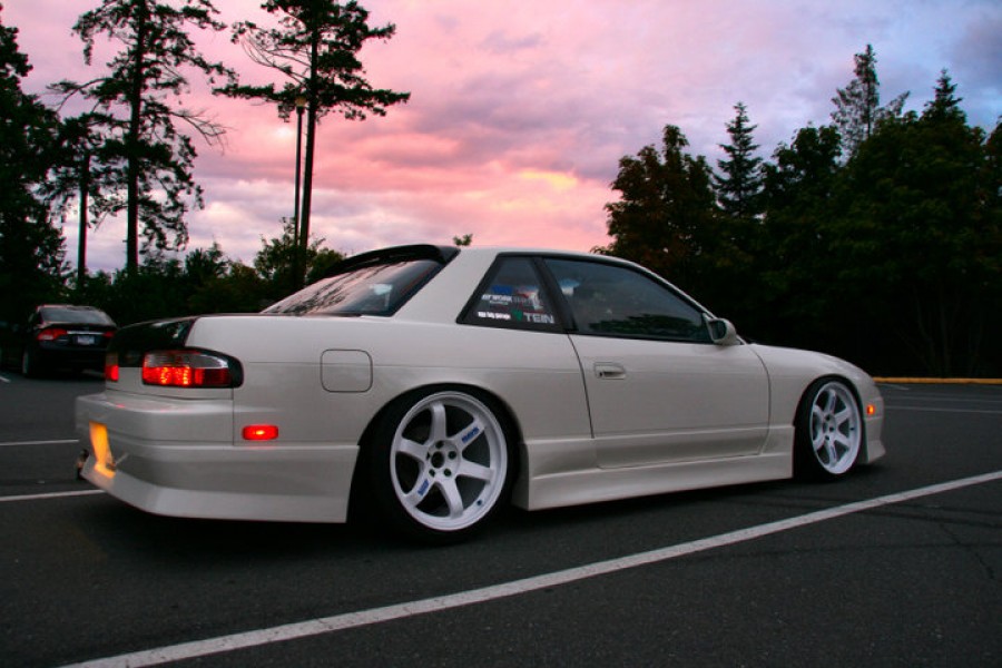 Nissan Silvia S13 roues Rays Volk Racing TE37 R18 9.5J ET12 225/35 10.5J ET15 245/35