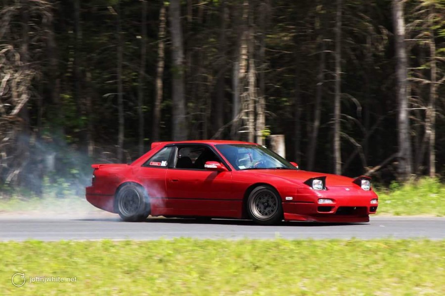 Nissan Silvia S13 roues AME F Zero 1 R15 8.5J ET-6 205/50