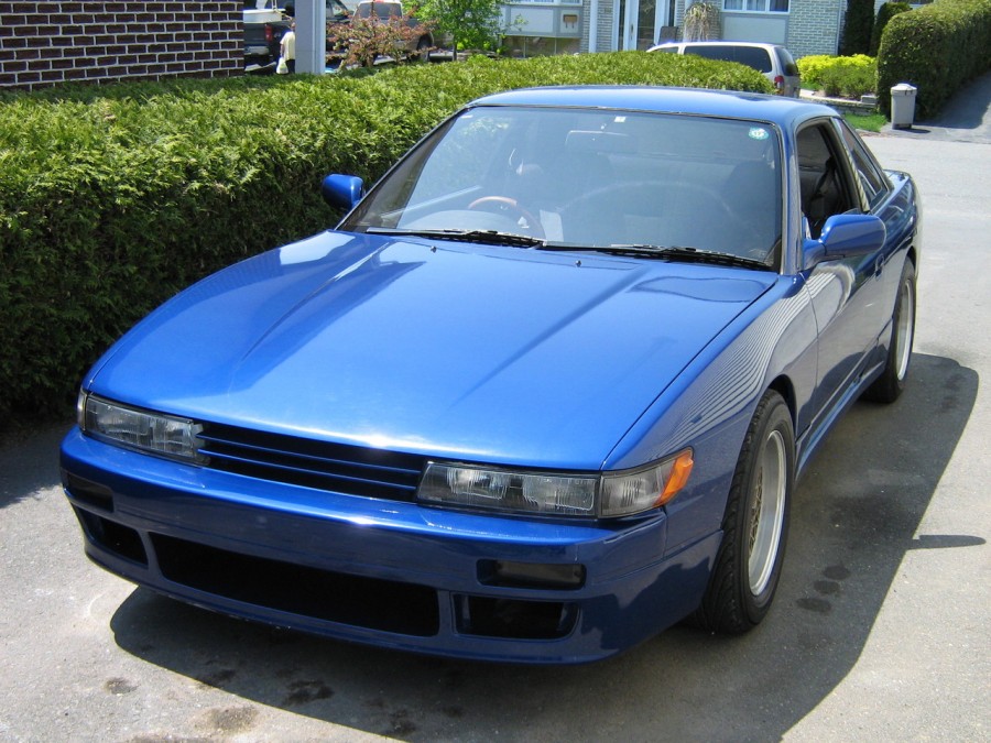 Nissan Silvia S13 roues R17 9.5J ET15 235/40