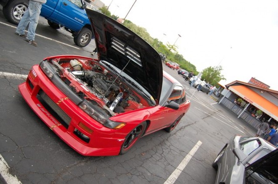 Nissan 180SX/200SX/240SX S13 roues Advan Yokohama Super Racing R17 7J ET33 235/45 8J ET35 255/45
