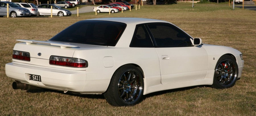 Nissan Silvia S13 roues Work Emotion XD9 R17 9.5J ET9 215/45 R18 10J ET18 235/40