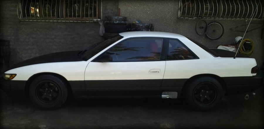 Nissan Silvia S13 roues Rota Grid R15 9J ET-10 195/55