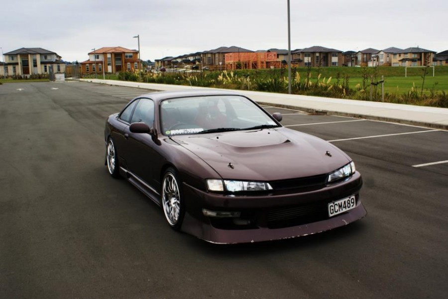 Nissan Silvia S14 roues .COM Racing Chrome R18 9J ET15 225/40