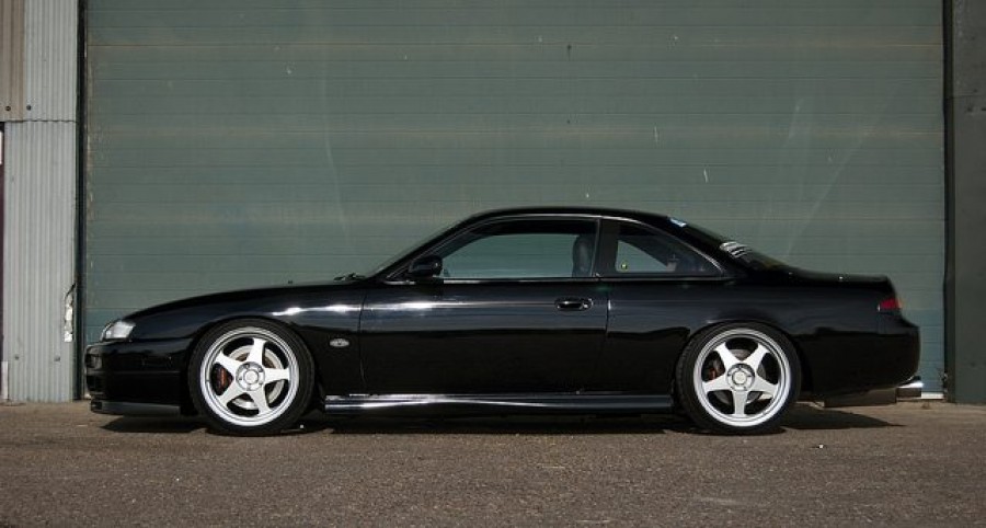 Nissan Silvia S14 roues Desmond Regamaster Marquis Promada R18 9.5J ET18 225/40 224/40