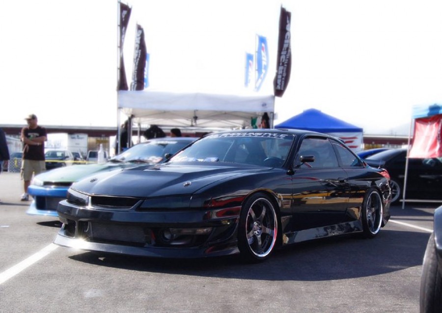 Nissan Silvia S14 roues Rays Gram Lights 57F Pro R18 9J ET24 225/40 10J ET22 255/35