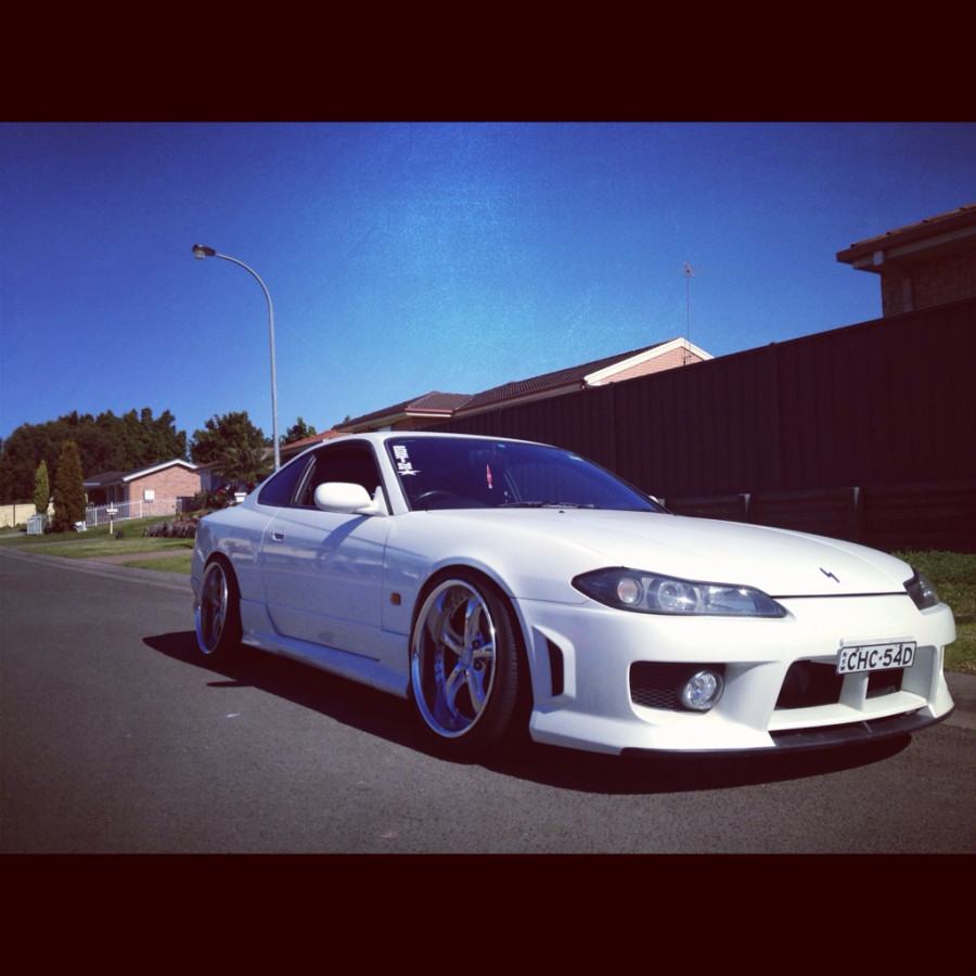 Nissan Silvia S15 roues Work VS-KF R18 9.5J ET14 225/40 10.5J ET32 235/40