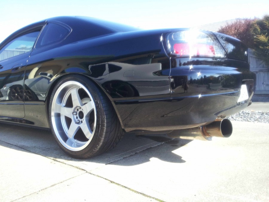 Nissan Silvia S15 roues Rota GTR R18 8.5J ET20 235/40 GTR-D 9.5J ET30 265/35