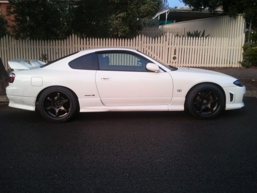 Nissan Silvia S15 roues Rota GR6-2R R18 9.5J ET22 235/40