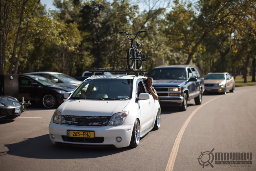 Scion xA roues R16 8J ET20 205/45 ET15