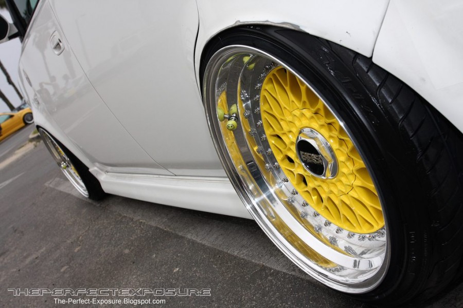 Scion xB roues BBS RS R17 9.5J ET15 195/40 10.5J ET-11 215/40
