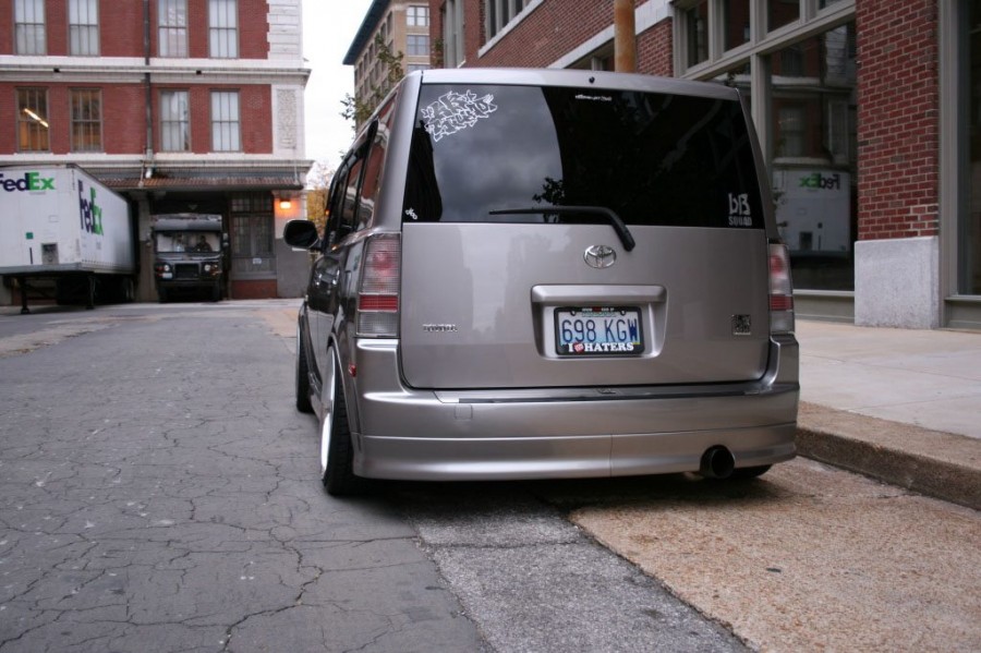 Scion xB roues Work Euroline FS R18 8.5J ET20 215/35 ET13