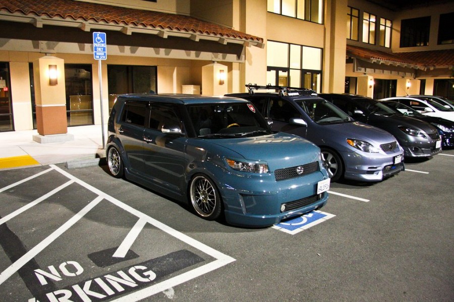 Scion xB roues Work VS-XX R18 8J ET26 215/35 9J ET38 225/35
