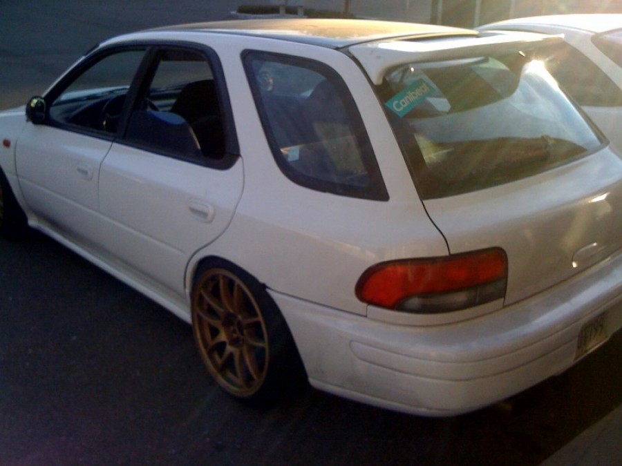 Subaru Impreza GM, GC, GF roues DRG dr31 R17 9J ET17 205/40 Wagon 