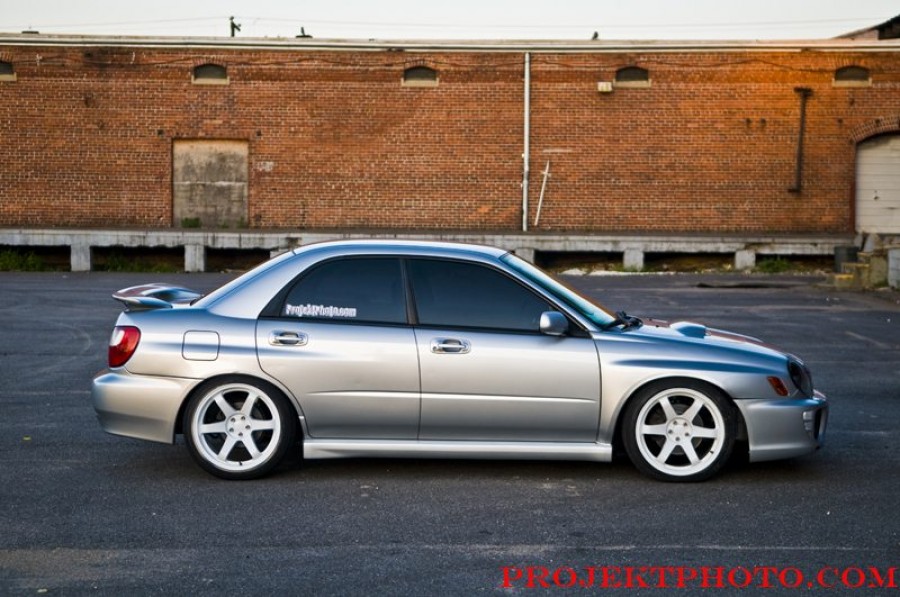 Subaru Impreza roues Rota Grid R18 9.5J ET38 235/40