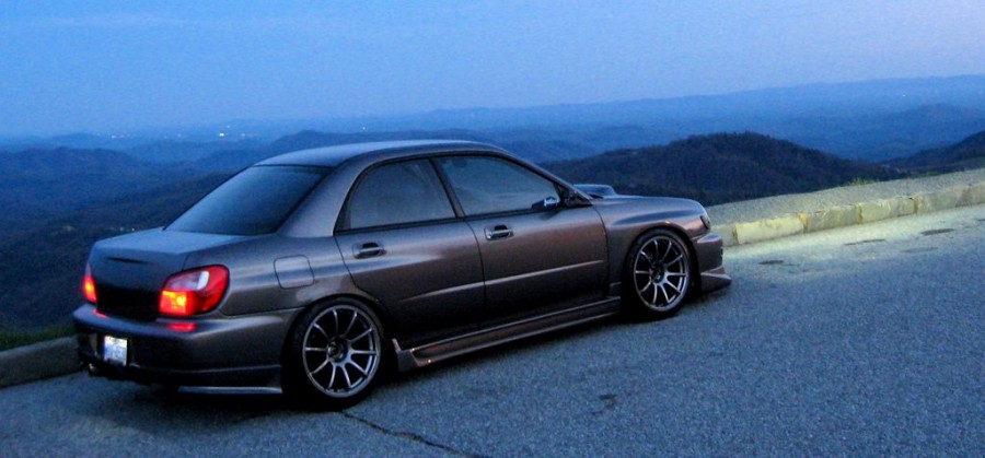 Subaru Impreza roues Rota G-force R18 9J ET30 235/40