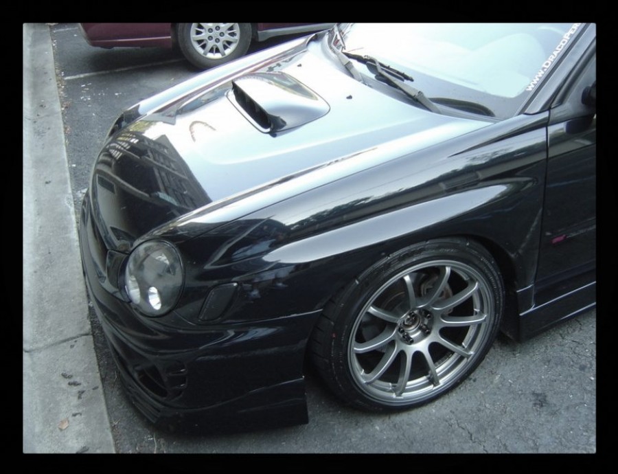 Subaru Impreza roues Rota G-force R18 9J ET35 235/40