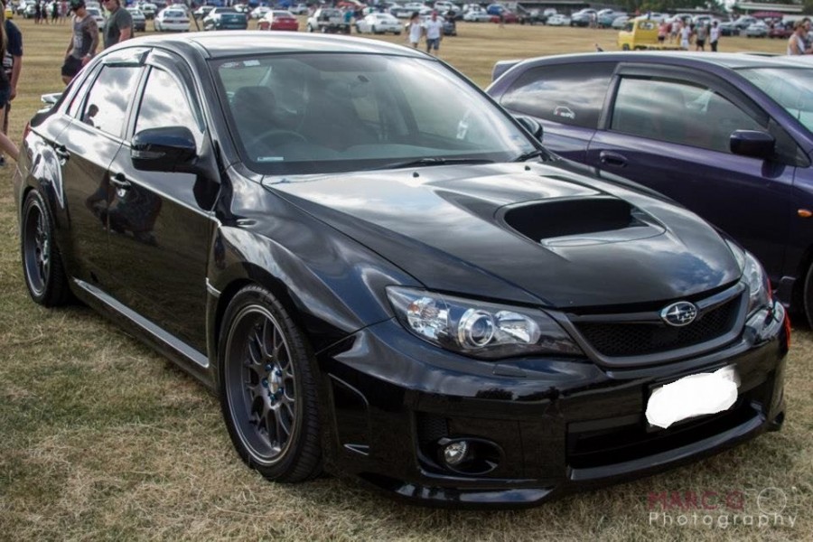 Subaru Impreza roues Koya BS TEK R18 9J ET35 275/35 WRX 