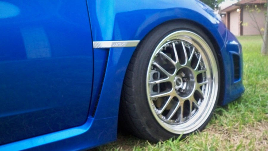 Subaru Impreza GE, GV, GH, GR roues SSR Professor MS1 R18 9.5J ET37 235/45 WRX 