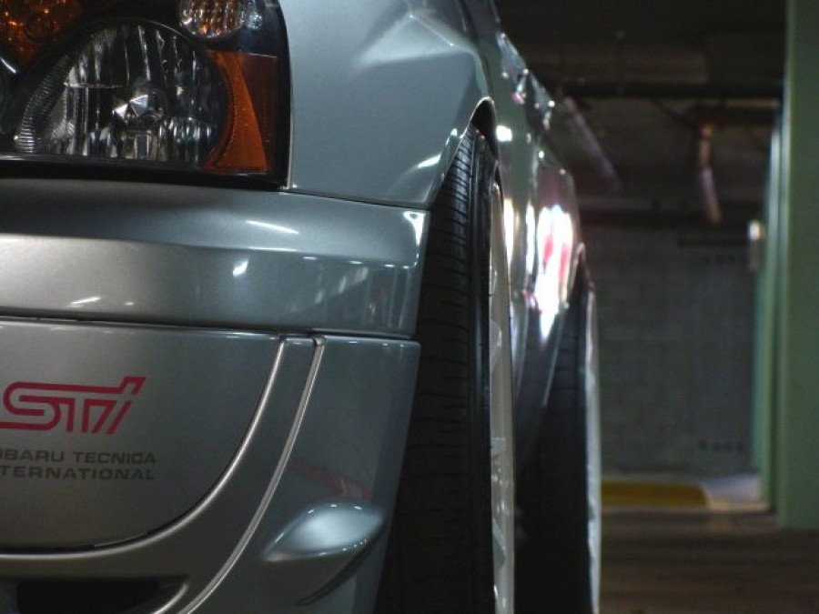 Subaru Impreza roues Rota DPT R18 9.5J ET22 255/35 WRX STI 